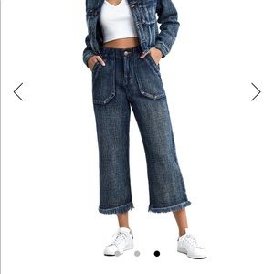 True Religion high rise wide leg cropped jeans size 27